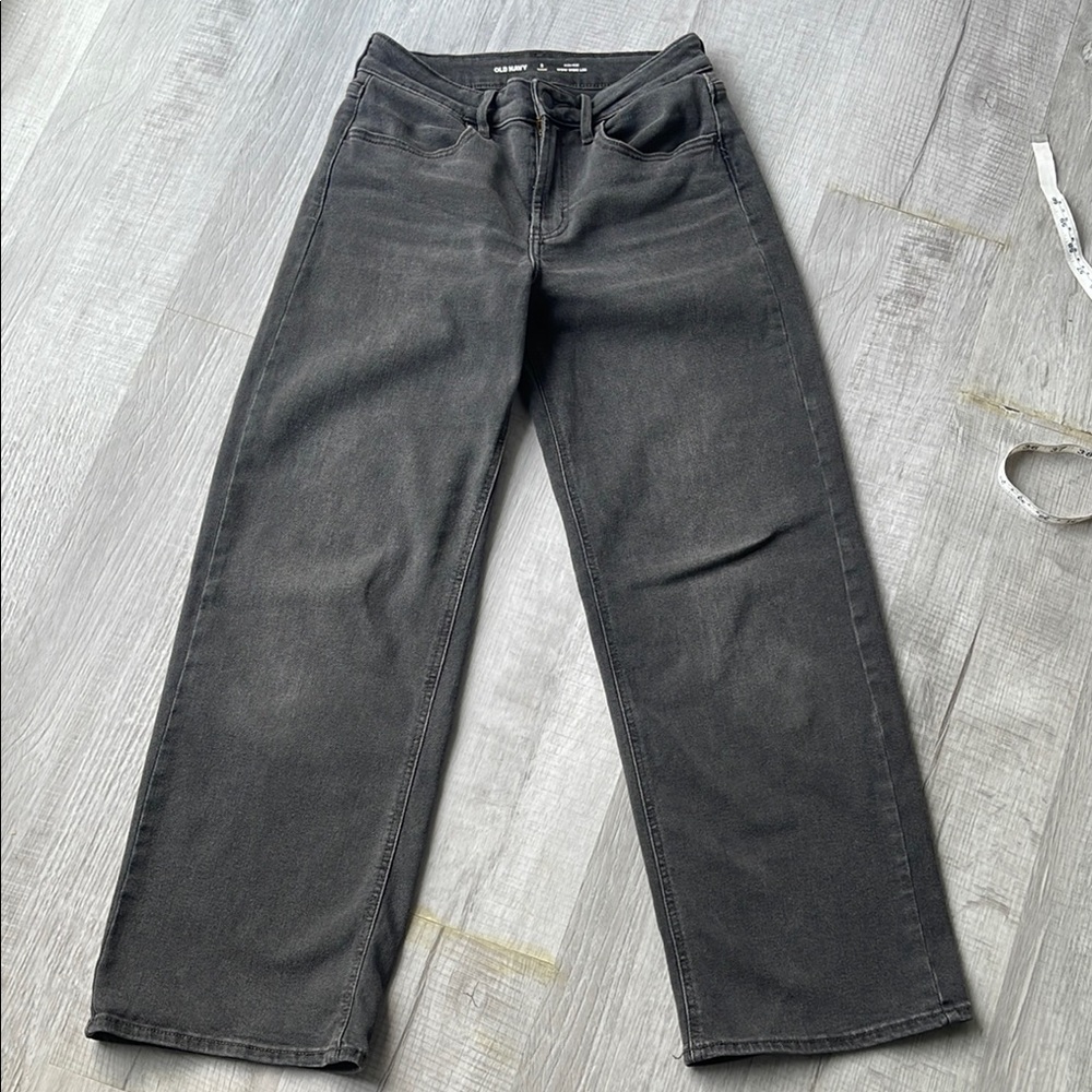 Black Relaxed Fit Jeans, size 2 short. - Picture 1 of 10